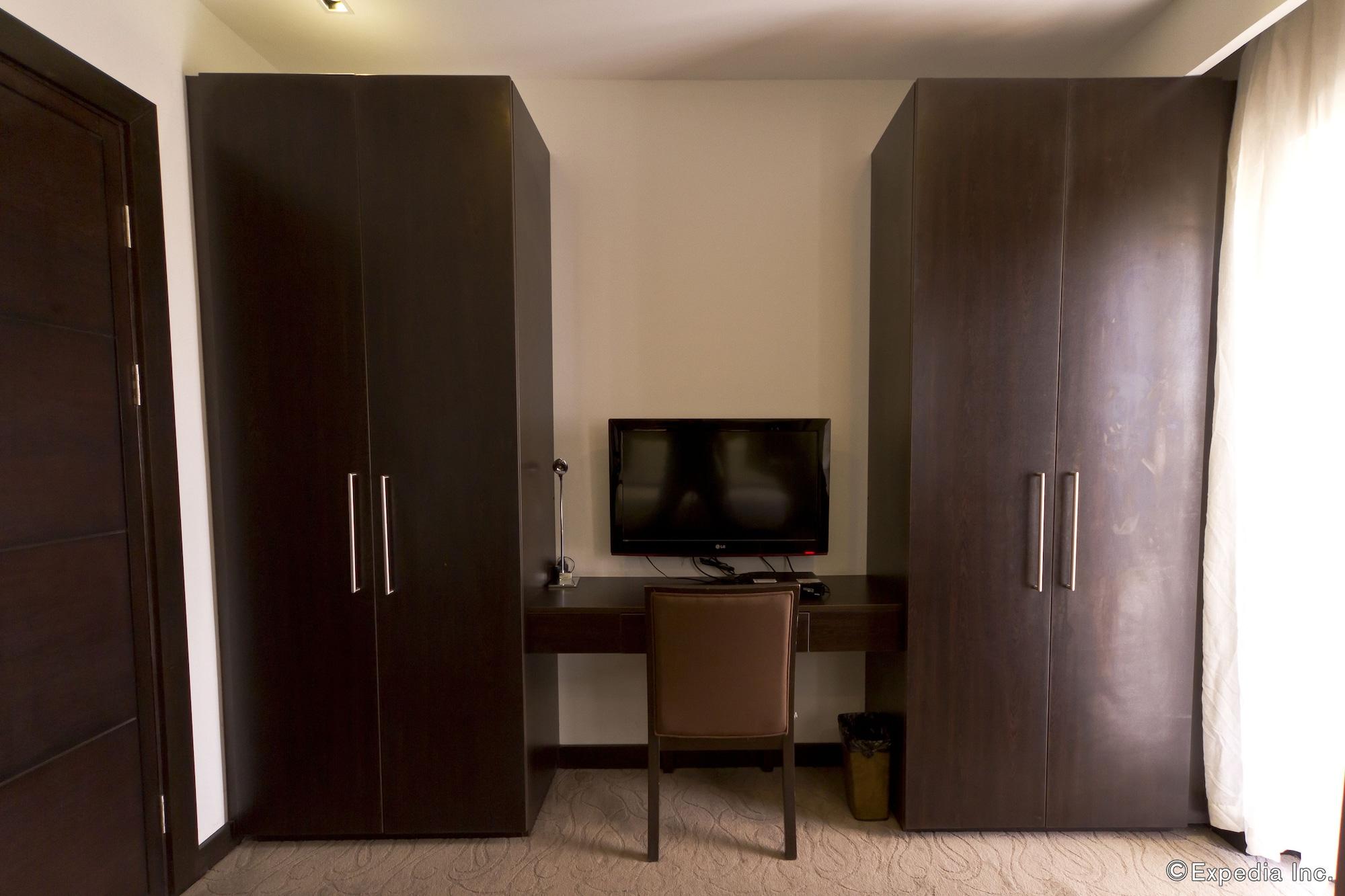 Castle Peak Hotel Cebu Екстериор снимка