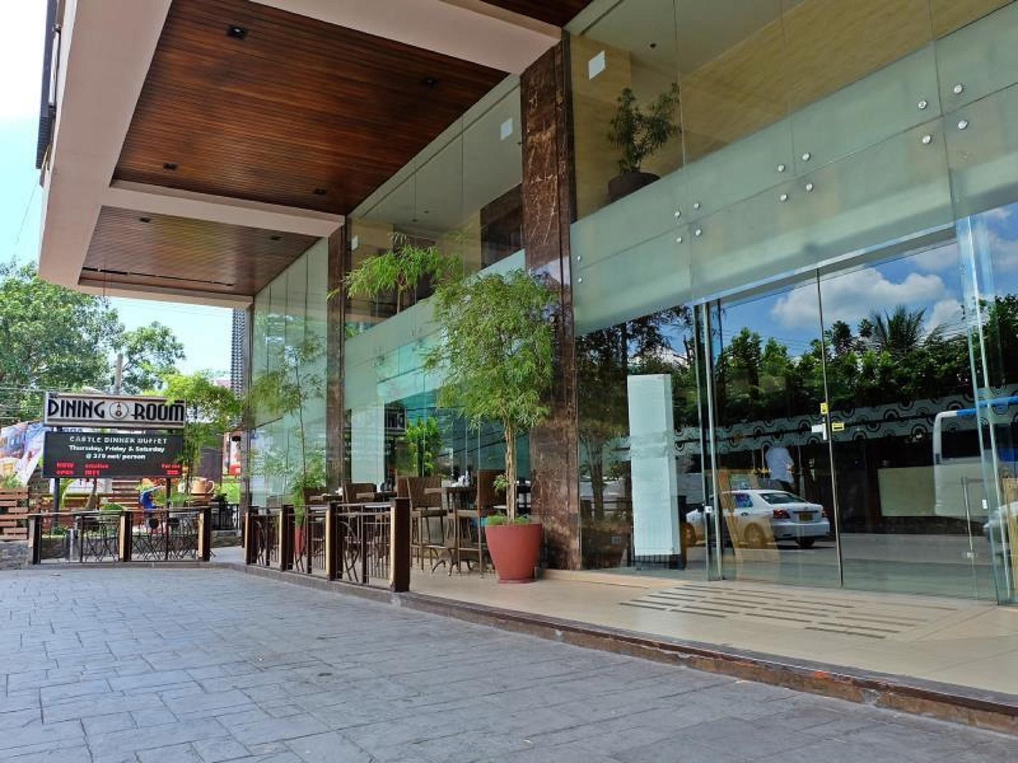 Castle Peak Hotel Cebu Екстериор снимка
