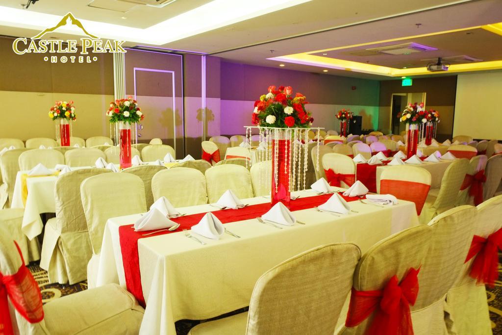 Castle Peak Hotel Cebu Екстериор снимка